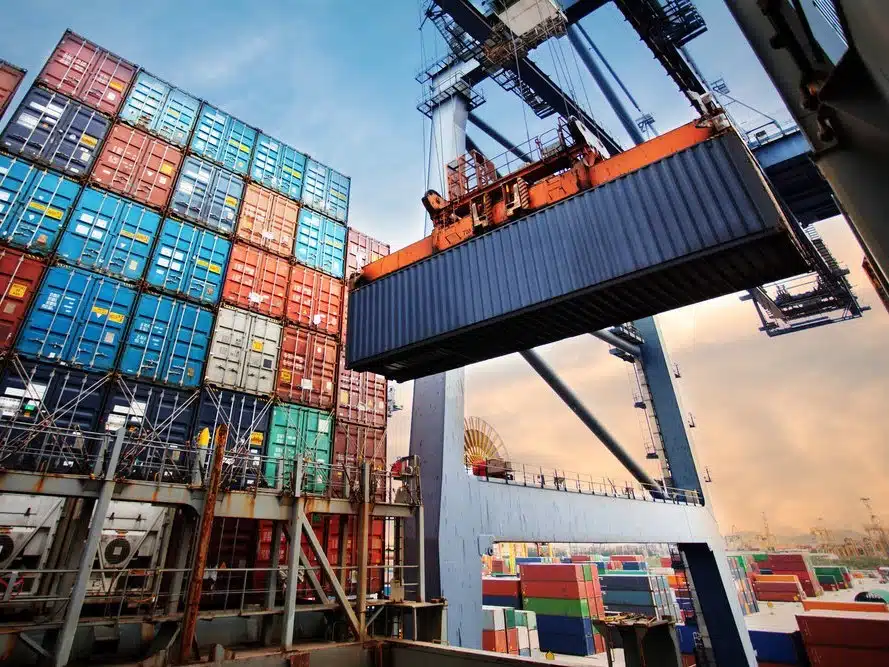 Multinacionales de servicios en Costa Rica operan en 18 áreas y exportan a más de 45 países, según estudio de PROCOMER
