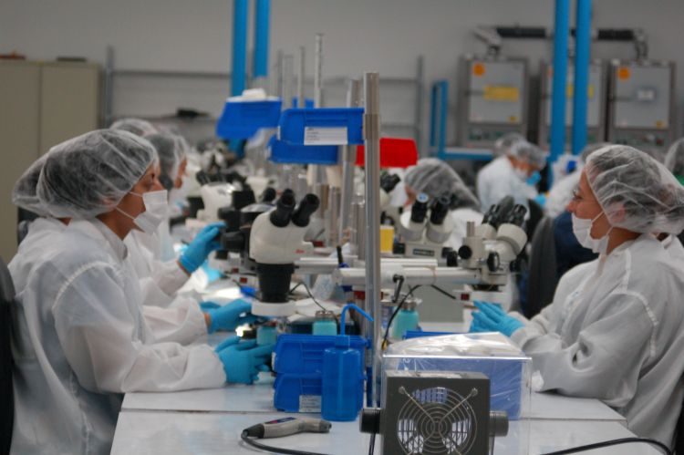 Los procesos invisibles que protegen el liderazgo exportador de Costa Rica